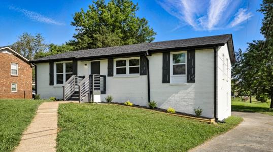 404 Lisle Dr, Clarksville, Tennessee 37042