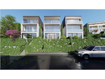 Farkë e Madhe, Tirana, Albania