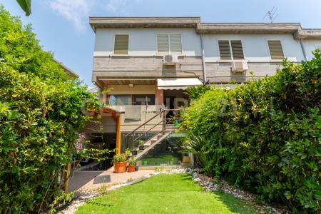 Via Brenta, San Gregorio di Catania, Sicilia 95027, Italy