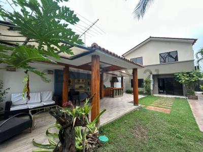 Urbanizacion Ciudad Celeste Etapa Estela s/n, Guayaquil, Guayas 00001, الإكوادور 