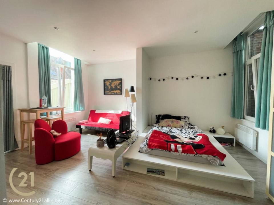 rue Cambron  37 12, Tournai, 7500, Belgique
