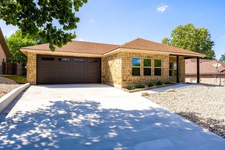 706 Oak Valley Dr, Kerrville, تكساس 78028, الولايات المتحدة