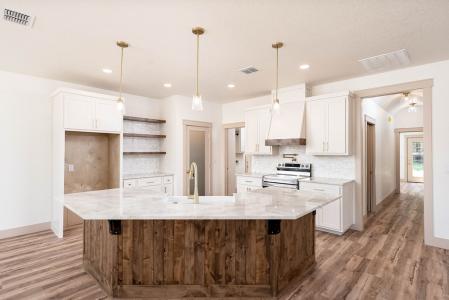 706 Oak Valley Dr, Kerrville, تكساس 78028, الولايات المتحدة