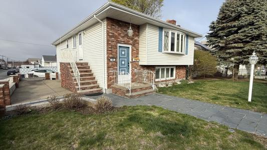 169 Rumney Rd, Revere, Massachusetts 02151, USA