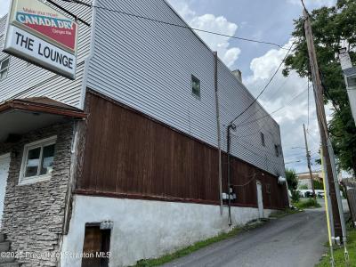 1024 Jackson Street, Scranton, Pennsylvania 18504, USA