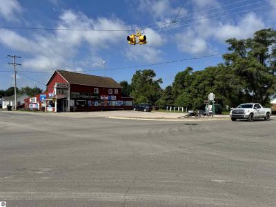 8990 E Pere Marquette, Clare, Michigan 48617, USA