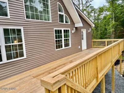 9 Wallenpaupack Drive, Lake Ariel, Pennsylvania 18436, USA