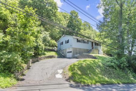 31 Old Shelter Rock Rd , Danbury, Connecticut 06810