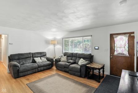 8219 Bishops Lane, Indianapolis, Indiana 46217, HOA KỲ
