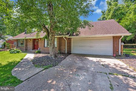 8825 Briarcroft Lane, Laurel, Maryland 20708