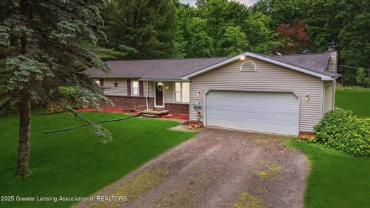 5848 S Saint Clair Road, St. Johns, Michigan 48879, USA