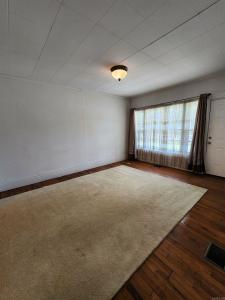 124 W Sullenberger Ave, Malvern, Arkansas 72104, USA