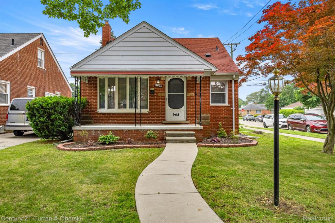 8904 Becker Avenue, Allen Park, Michigan 48101, États-Unis