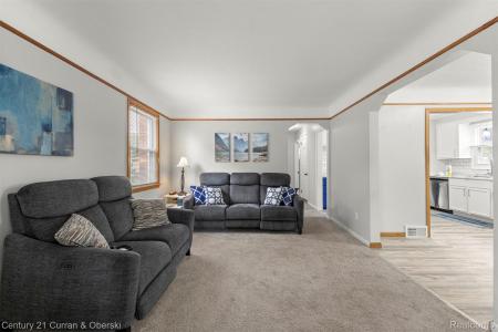 8904 Becker Avenue, Allen Park, Michigan 48101, États-Unis