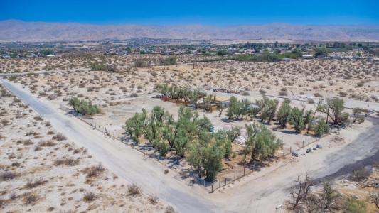 17366 Avenida Manzana, Desert Hot Springs, Califórnia 92241, Estados Unidos