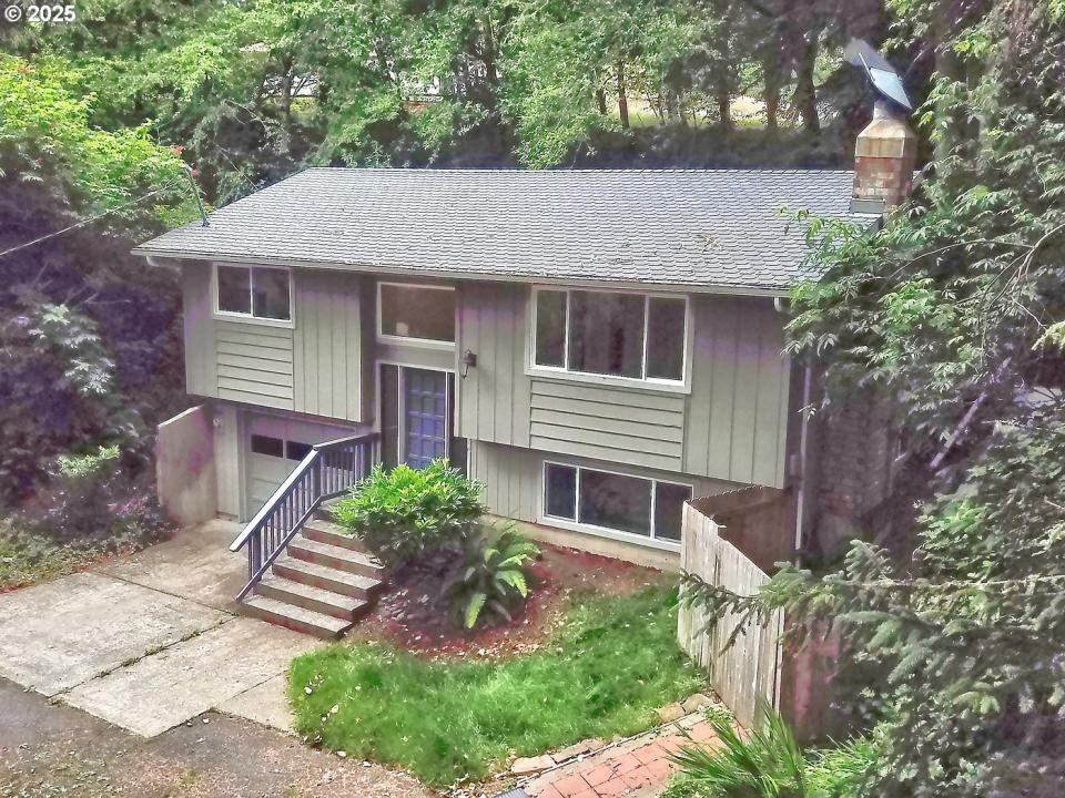 1745 NE West Devils Lake RD, Lincolncity, Oregon 97367