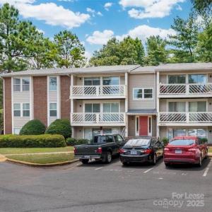 9333 Old Concord Road , J, Charlotte, Carolina Do Norte 28213, Estados Unidos