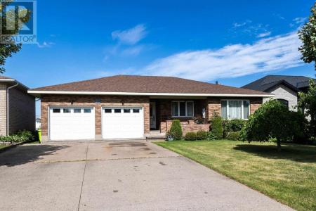 245 GRAND BLVD, Sault Ste. Marie, Ontario P6B 4S9, Canadá