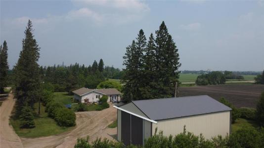 136104 PTH 42 HIGHWAY, Shoal Lake, Manitoba R0J 1Z0, Canada