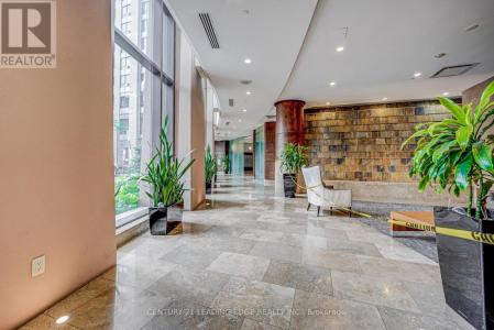 15 NORTHTOWN WAY, Toronto (willowdale East), Ontario M2N 7A2, Canadá