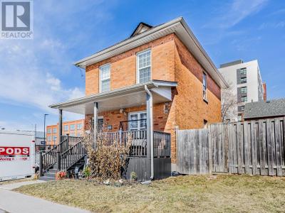 160 BRUCE STREET, Oshawa (central), 온타리오주 L1H 1R2, 캐나다