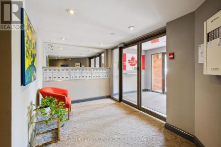 295 GILMOUR STREET, Ottawa, Ontario K2P 0P7, CANADÁ