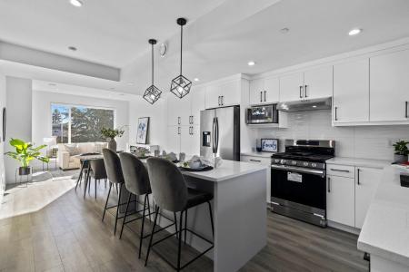 9603 BROADWAY STREET, Chilliwack, British Columbia V2P 5T7, Canada