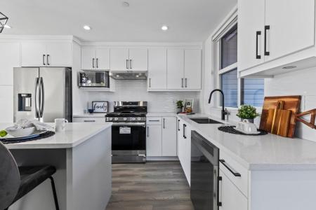 9603 BROADWAY STREET, Chilliwack, 不列颠哥伦比亚省 V2P 5T7, 加拿大
