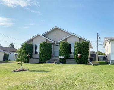 38 KAATZ DRIVE, Beausejour, Manitoba R0E 0C0, Canada