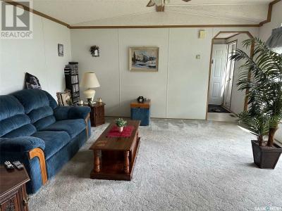 230 MAIN STREET, Bienfait, Saskatchewan S0C 0M0, Canada