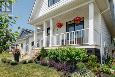 160 SYCAMORE STREET, Blue Mountains, Ontario L9Y 4E4, Canada