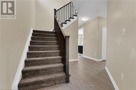 55 LAURENT AVENUE, Welland, Ontario L3B 0E2, Kanada