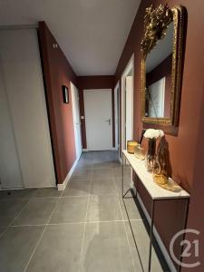 Villeneuve Les Avignon, Languedoc-Roussillon 30400, France