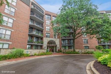 511 Aurora Avenue , 510, Naperville, Illinois 60540, USA