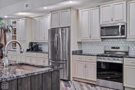 8203 Oak Creek Lane, Harrisburg, Arkansas 72432, USA