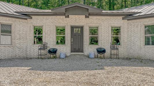 8203 Oak Creek Lane, Harrisburg, Arkansas 72432, USA