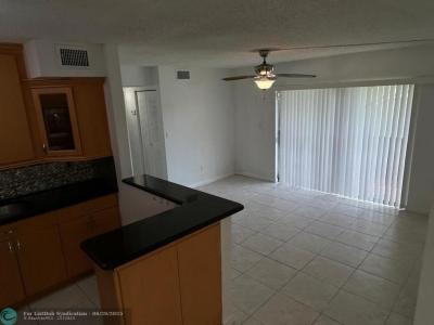 485 NW 210th St 104, Miami Gardens, פלורידה 33169, ארצות הברית של אמריקה