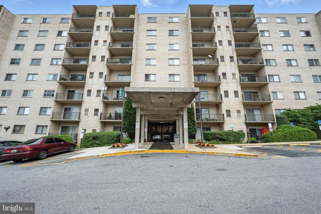 12001 Old Columbia Pike , 305, Silver Spring, Maryland 20904, Estados Unidos