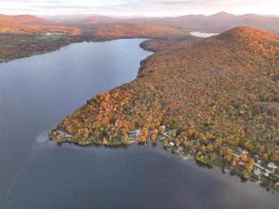 670 Wayeeses Shore Road, Morgan, Vermont 05853, USA