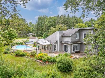 634  Av. Stéphane, Magog, Québec J1X 7W9, Canada
