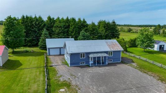 17  1er-et-2e Rang E., Quebec G0L 4H0, Canada