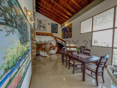 R-8 C R COSTA DEL SOL, Lechería, Anzoategui 00001, ベネズエラ