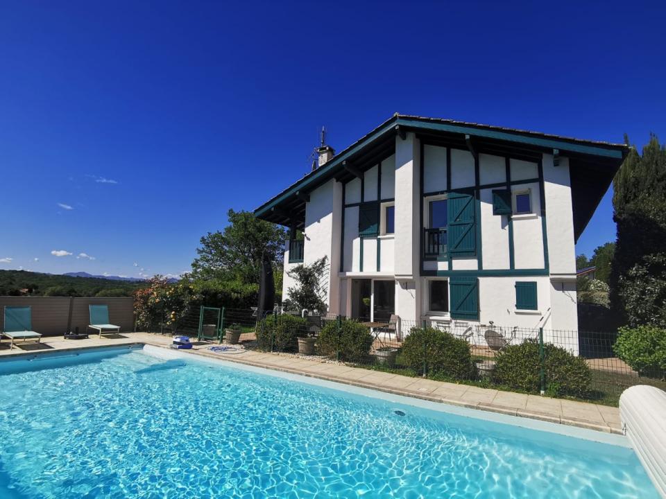 Bassussarry, Aquitania 64200, Francia