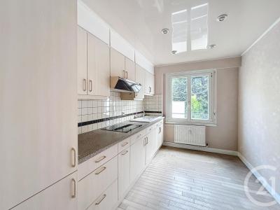 Reims, Champagne-Ardenne 51100, Pháp