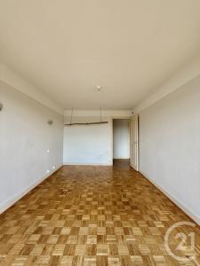 Moulins, Alvernia 03000, Francia
