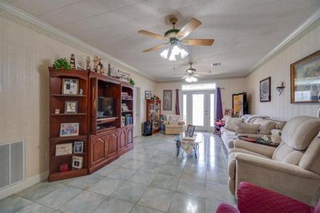 305 Gemini, Larose, Louisiana 70373, USA