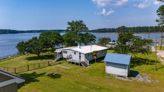 78 Mosquito Drive, Merritt, North Carolina 28556, USA