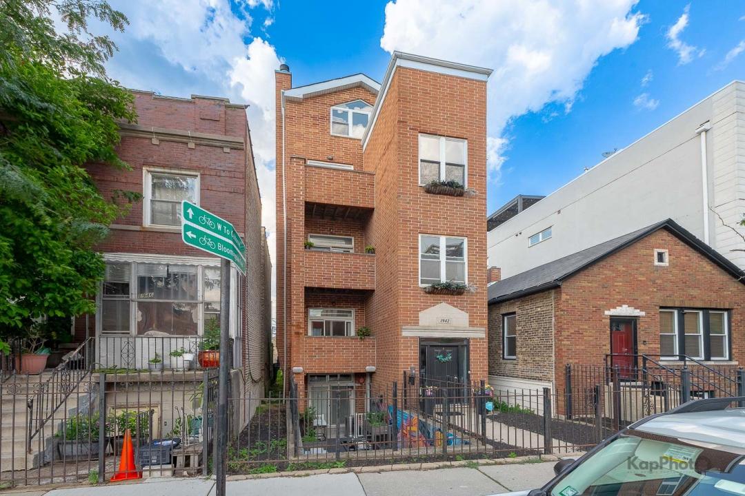 1942 W Armitage Avenue , 3, Chicago, Illinois 60622, USA