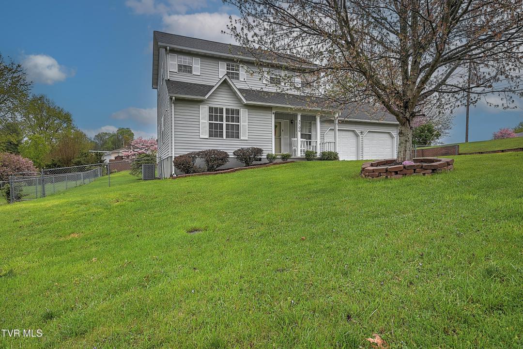 3700 Deepwood Drive, Johnson City, テネシー 37601, アメリカ合衆国