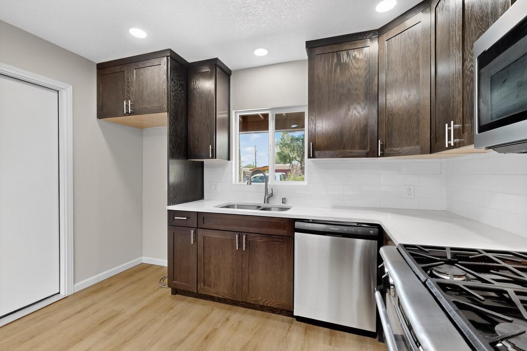 5512 Arvilla Avenue NE, Albuquerque, ניו מקסיקו 87111, ארצות הברית של אמריקה